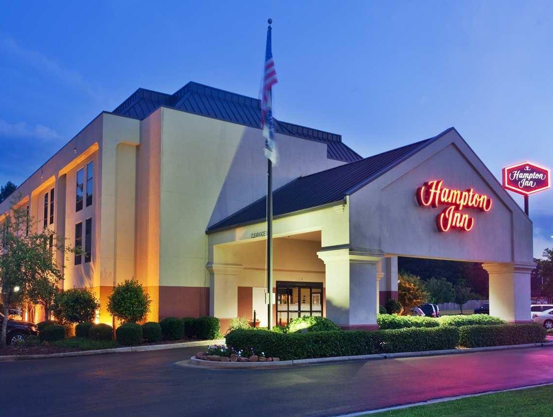 Hampton Inn Брукгейвен Екстер'єр фото