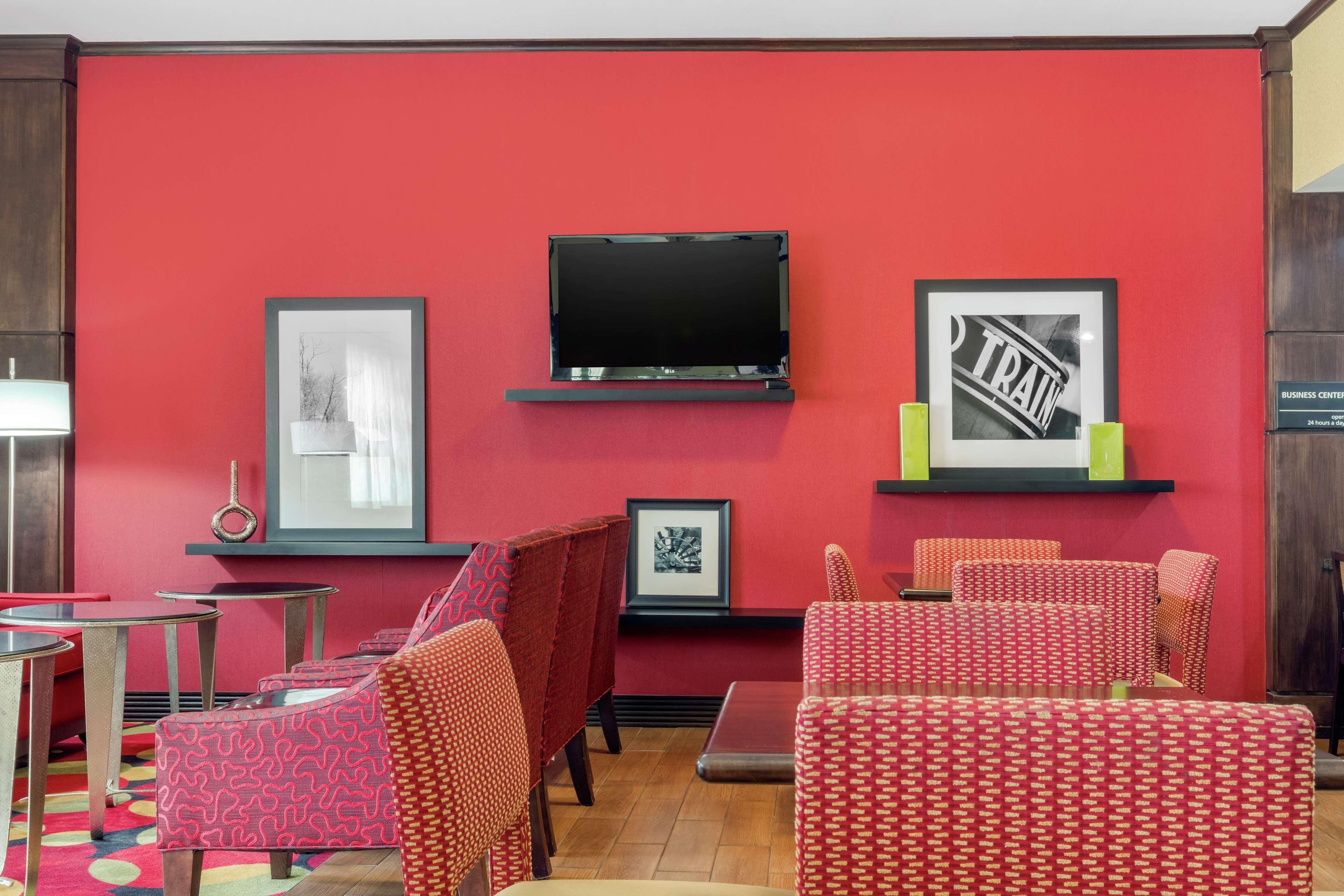 Hampton Inn Брукгейвен Екстер'єр фото