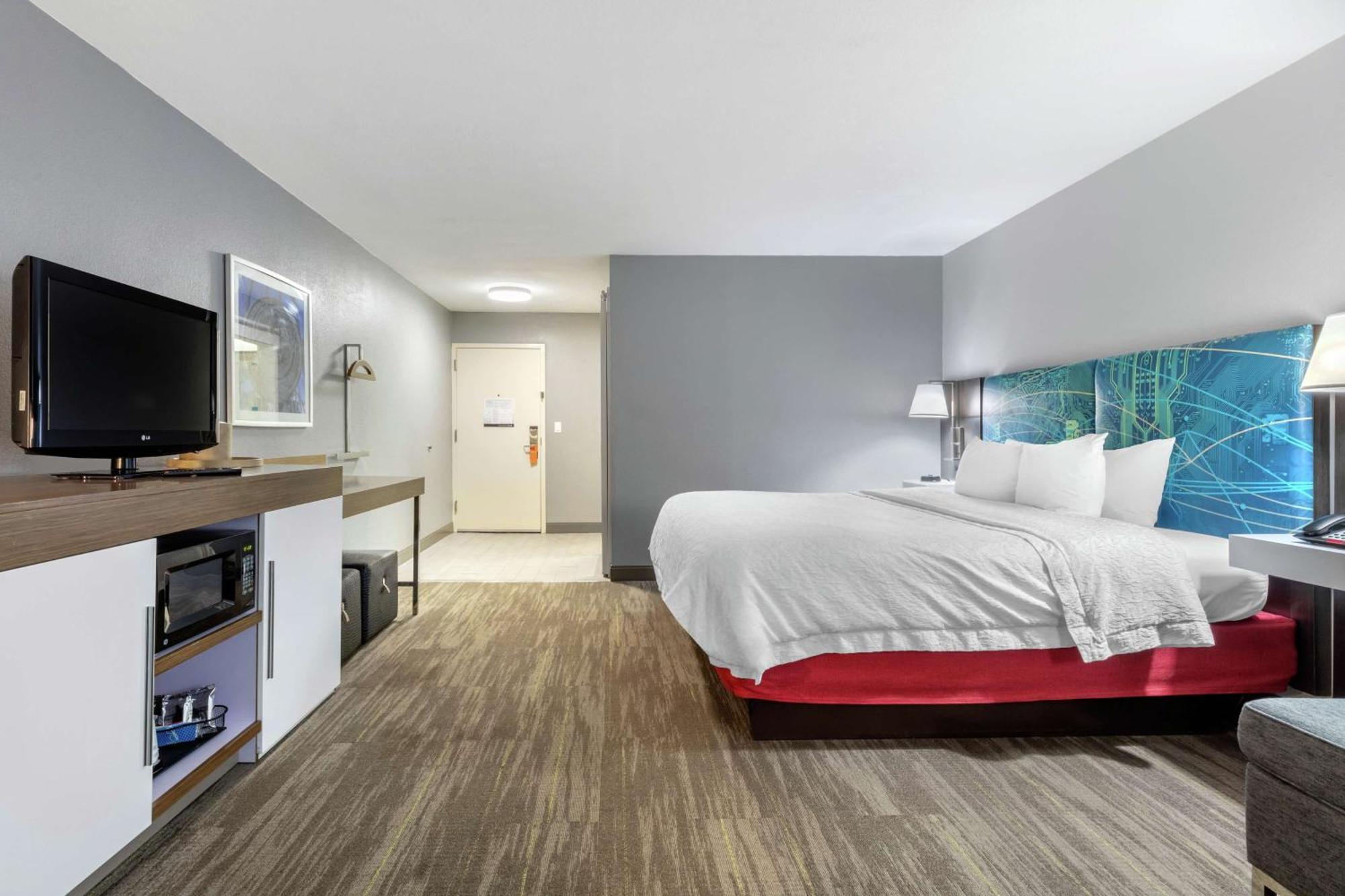 Hampton Inn Брукгейвен Екстер'єр фото