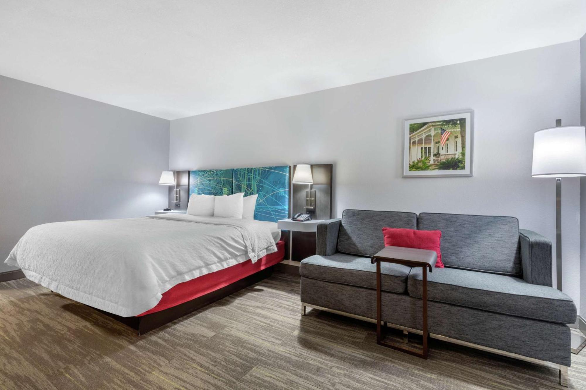 Hampton Inn Брукгейвен Екстер'єр фото